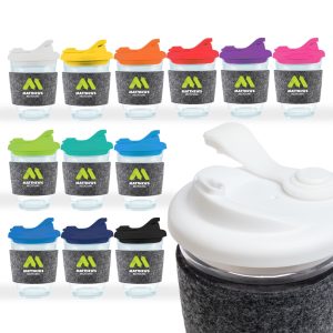 A collection of reusable coffee cups featuring snap lids in various colors, with a grey RPET band and branding.